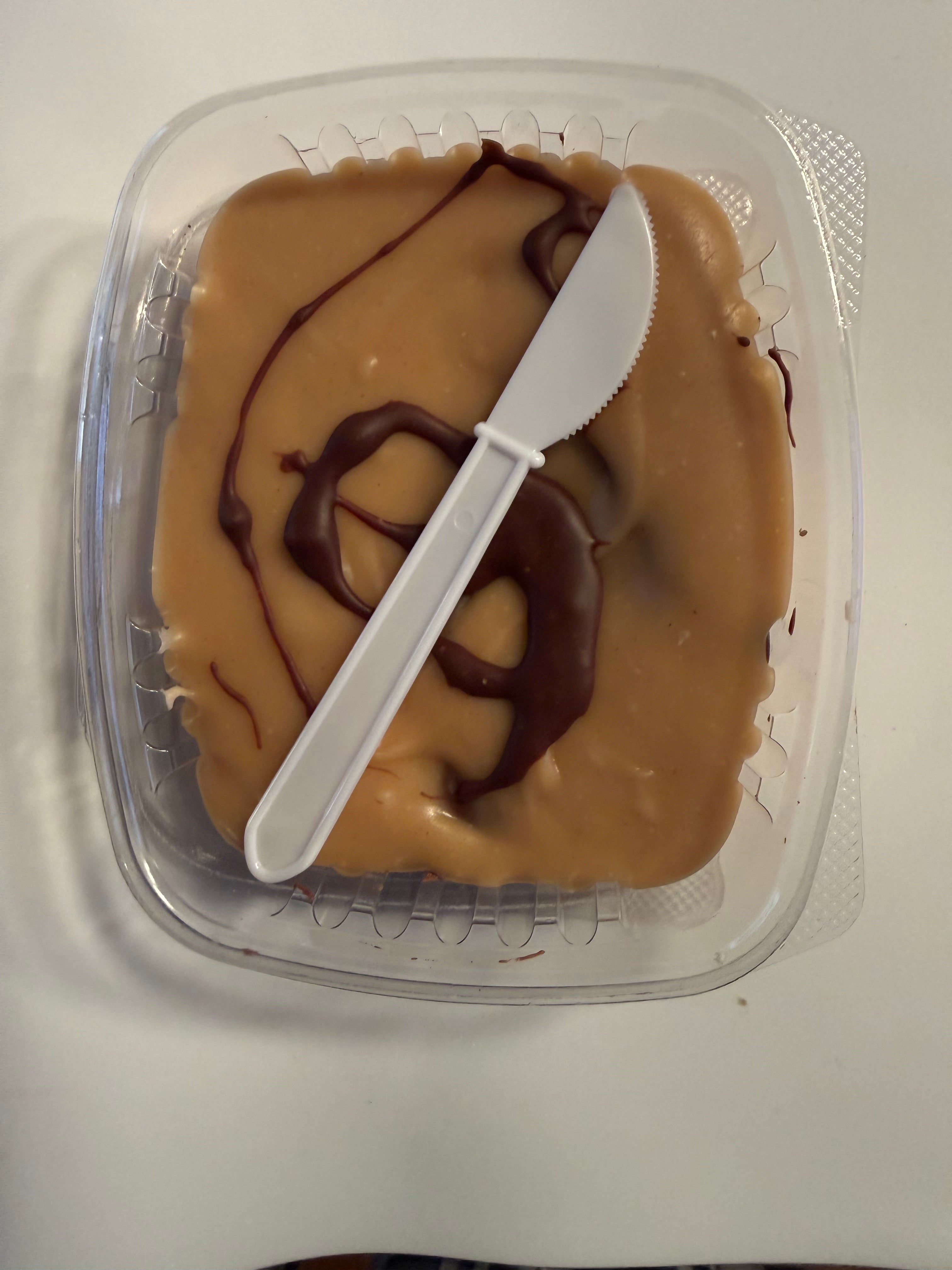 8oz Chocolate Peanut Butter Fudge