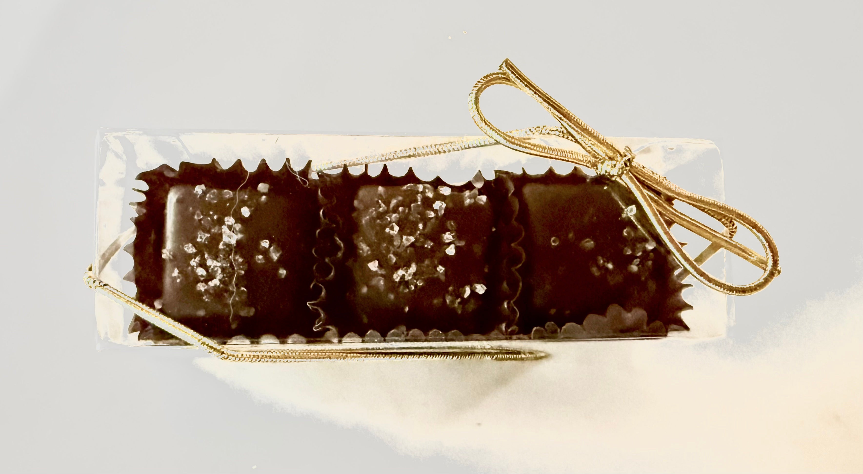 Salted Caramel 3-Pack in Clear Box with Gold Loop Tie